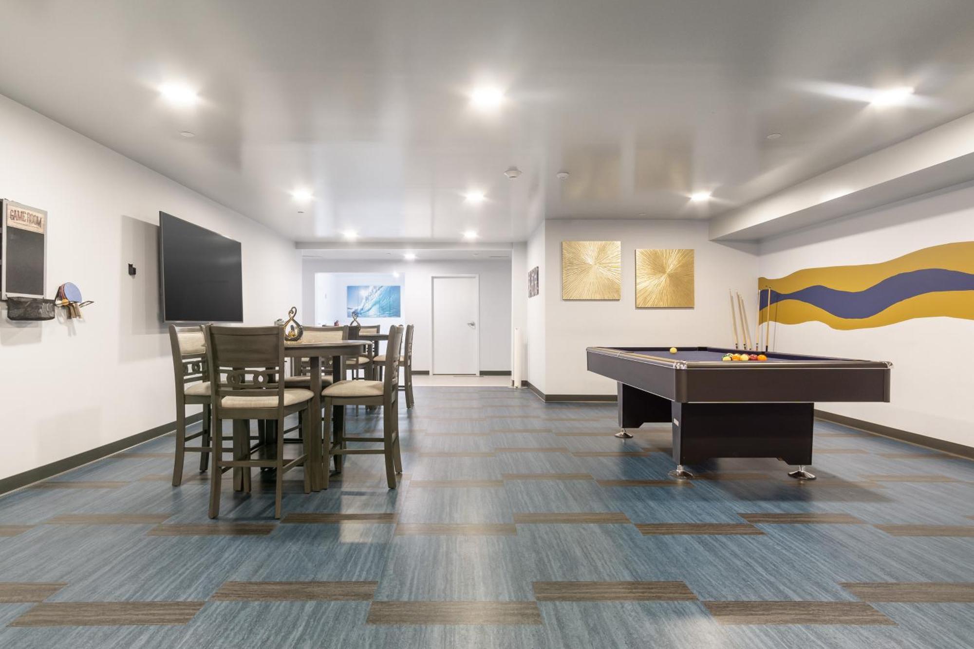 Grand Monarch! Best For Extended Stays! Johnson City Bagian luar foto